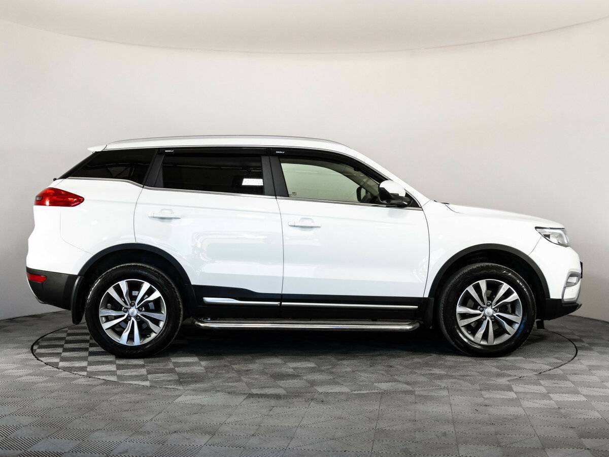 Geely Atlas 2020 года с пробегом. Фото: #3