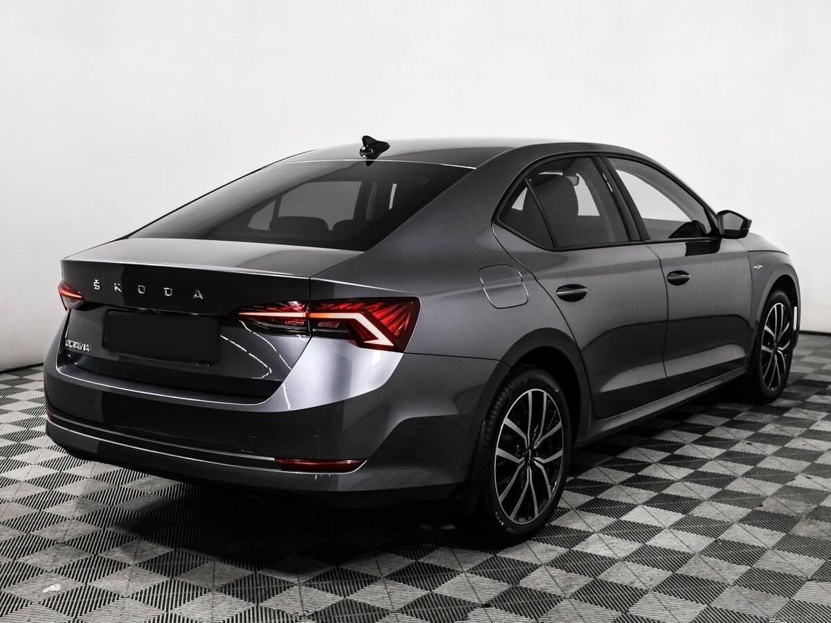 Skoda Octavia 2021 года с пробегом. Фото: #4