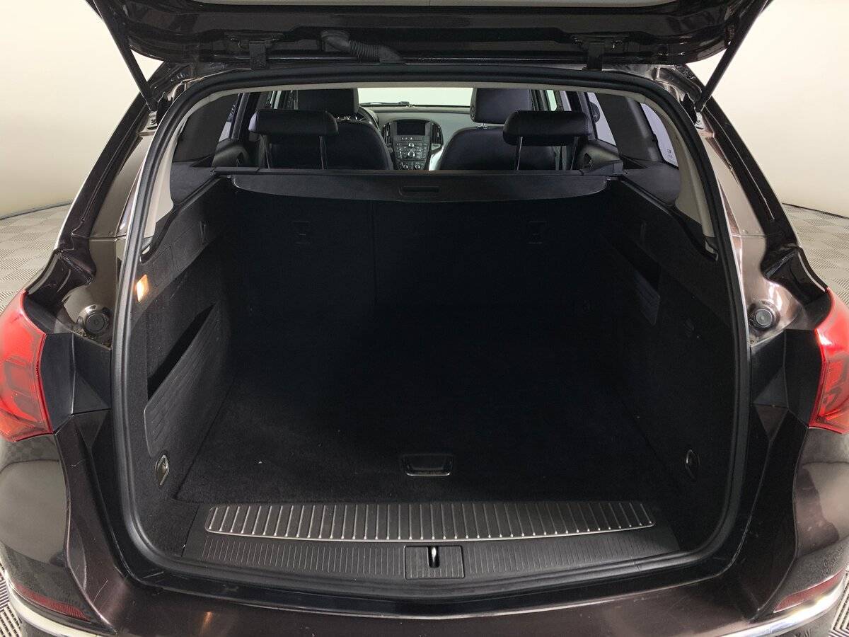 Opel Astra 2014 года с пробегом. Фото: #18