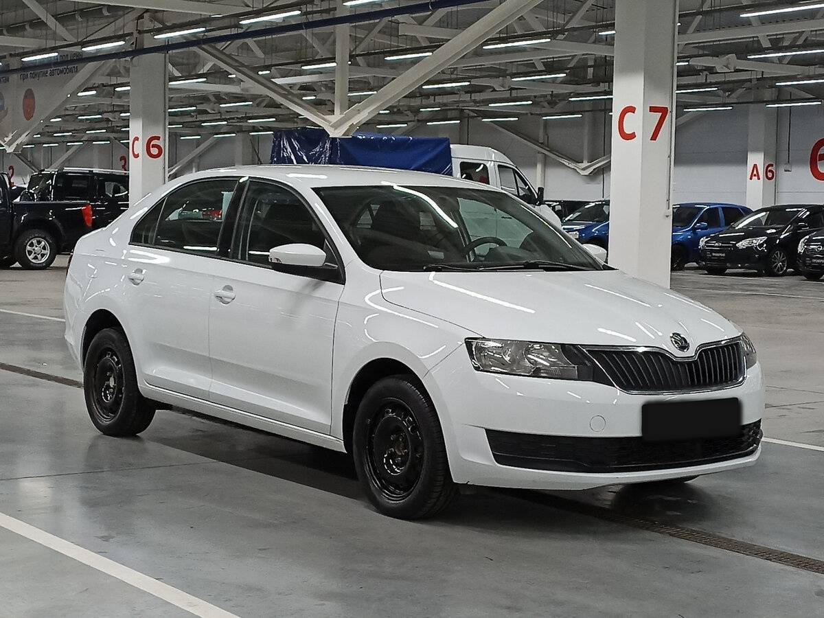 Skoda Rapid 2018 года с пробегом. Фото: #2