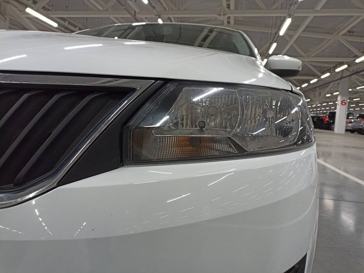 Skoda Rapid 2018 года с пробегом. Фото: #16