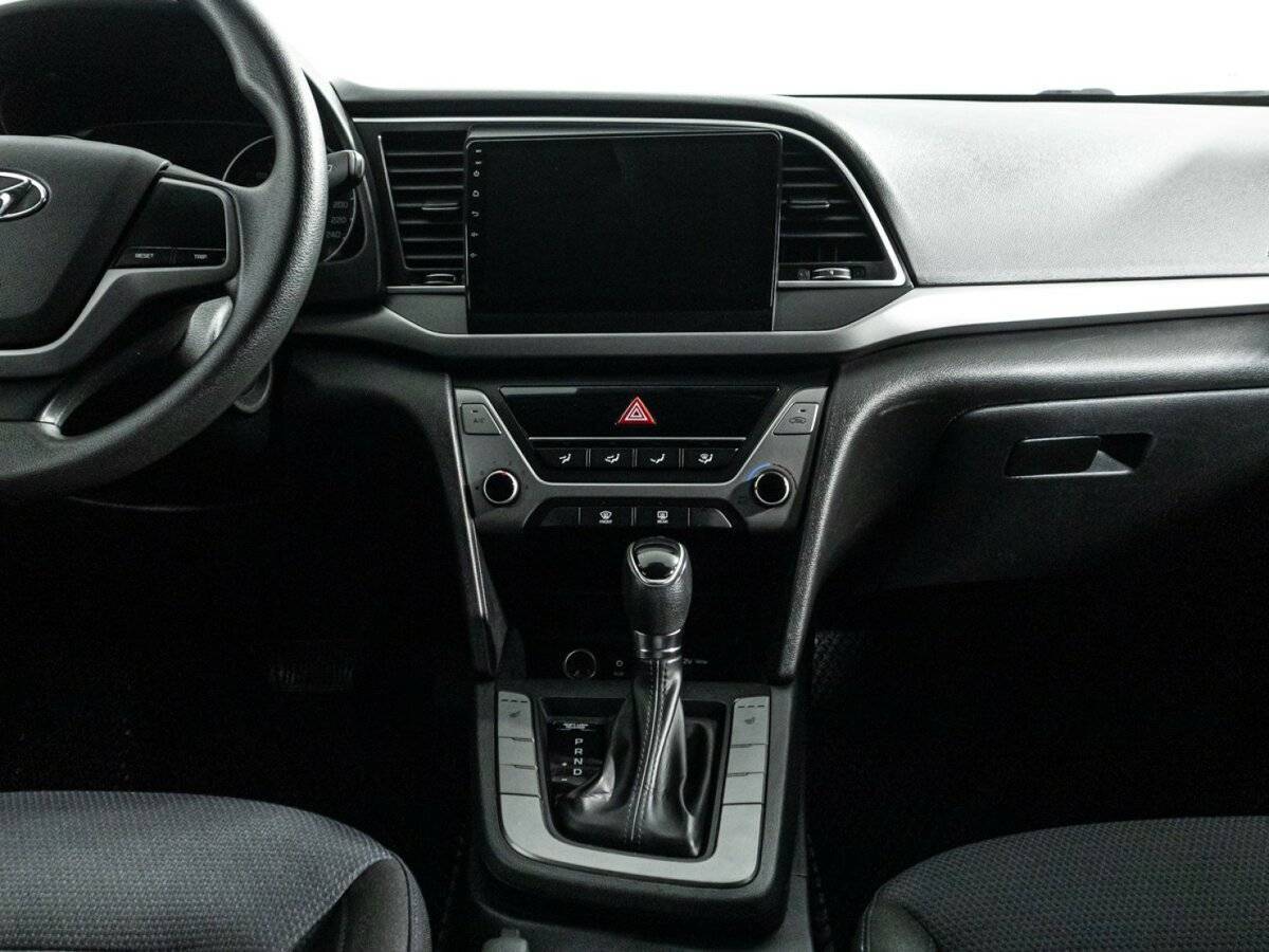 Hyundai Elantra 2016 года с пробегом. Фото: #13