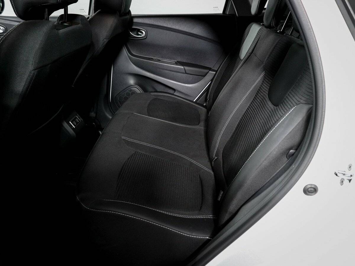 Б/У Рено Каптюр 2021 года. Фото: #7