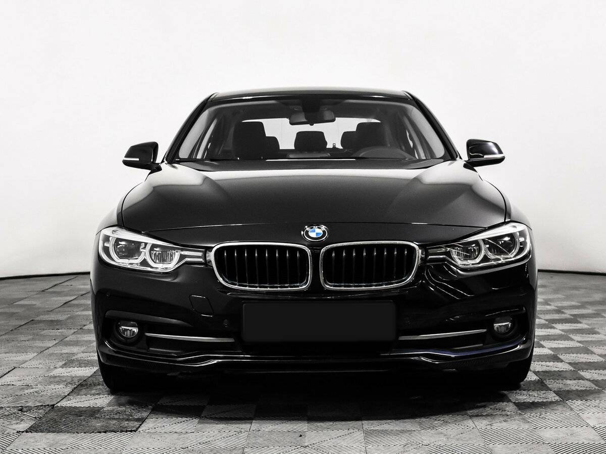 BMW 3 серии 2016 года с пробегом. Фото: #1