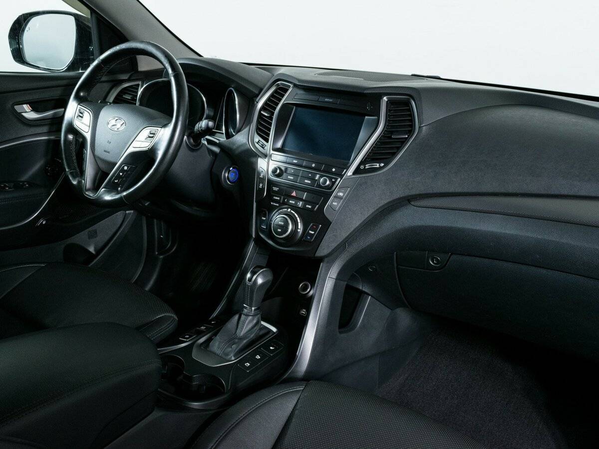 Б/У Хендай Санта Фе 2017 года. Фото: #10