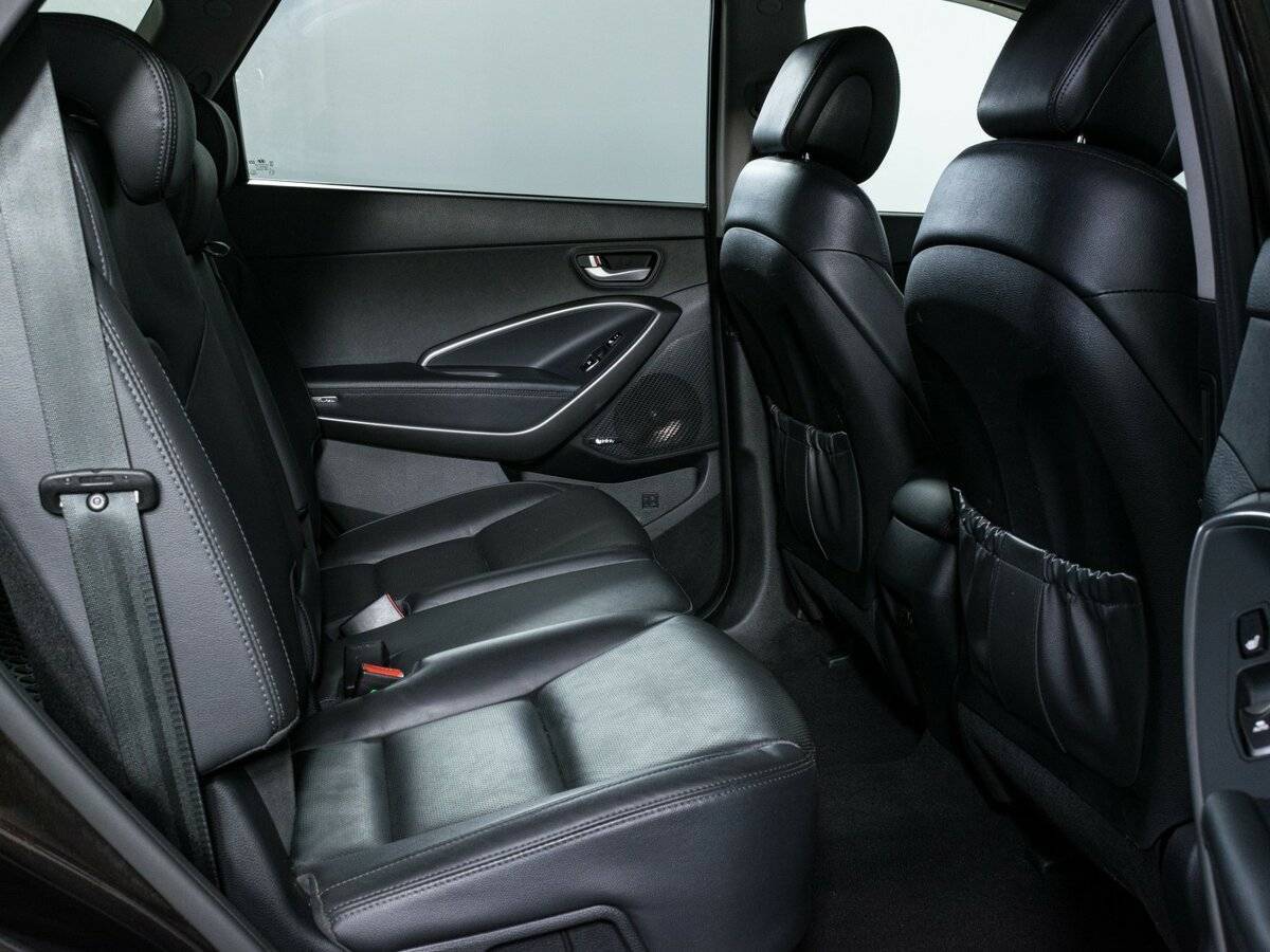 Б/У Хендай Санта Фе 2017 года. Фото: #11