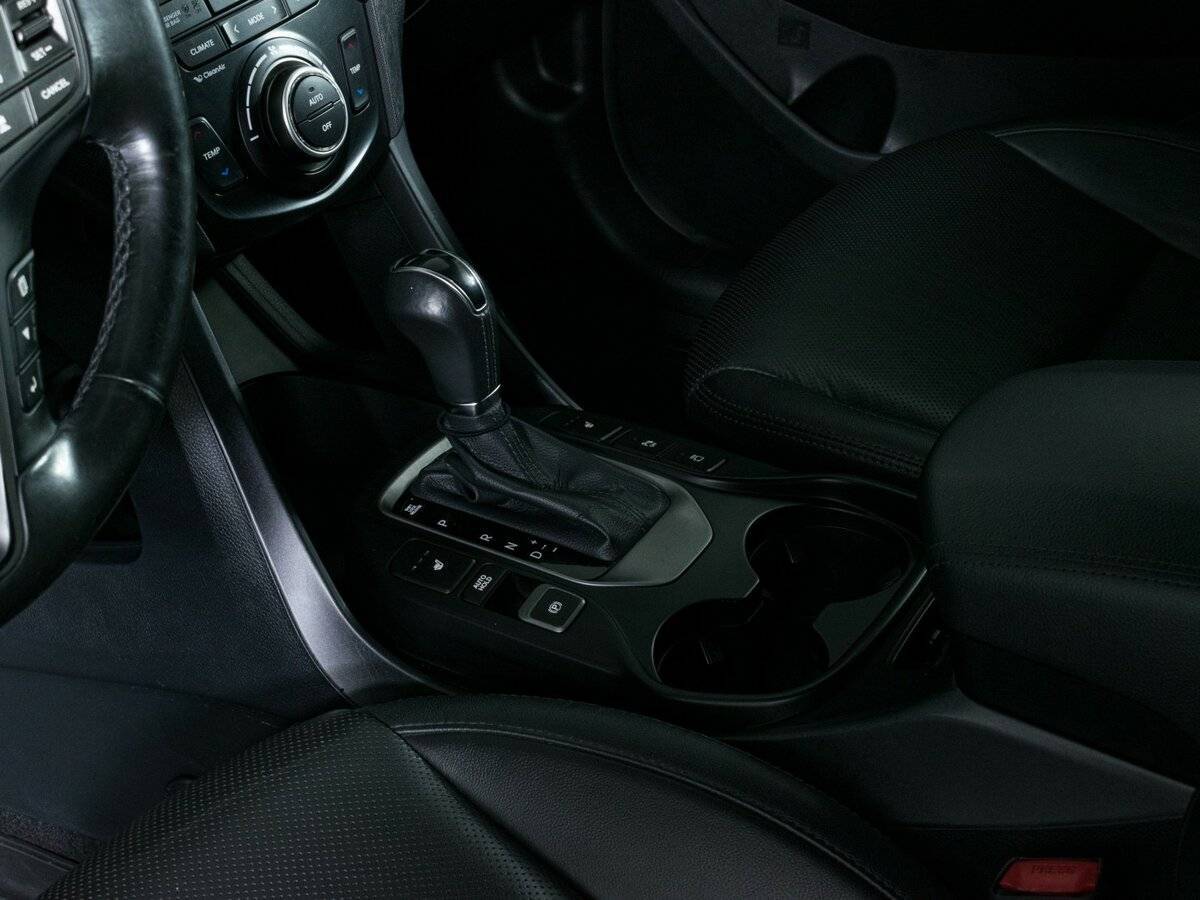 Б/У Хендай Санта Фе 2017 года. Фото: #14