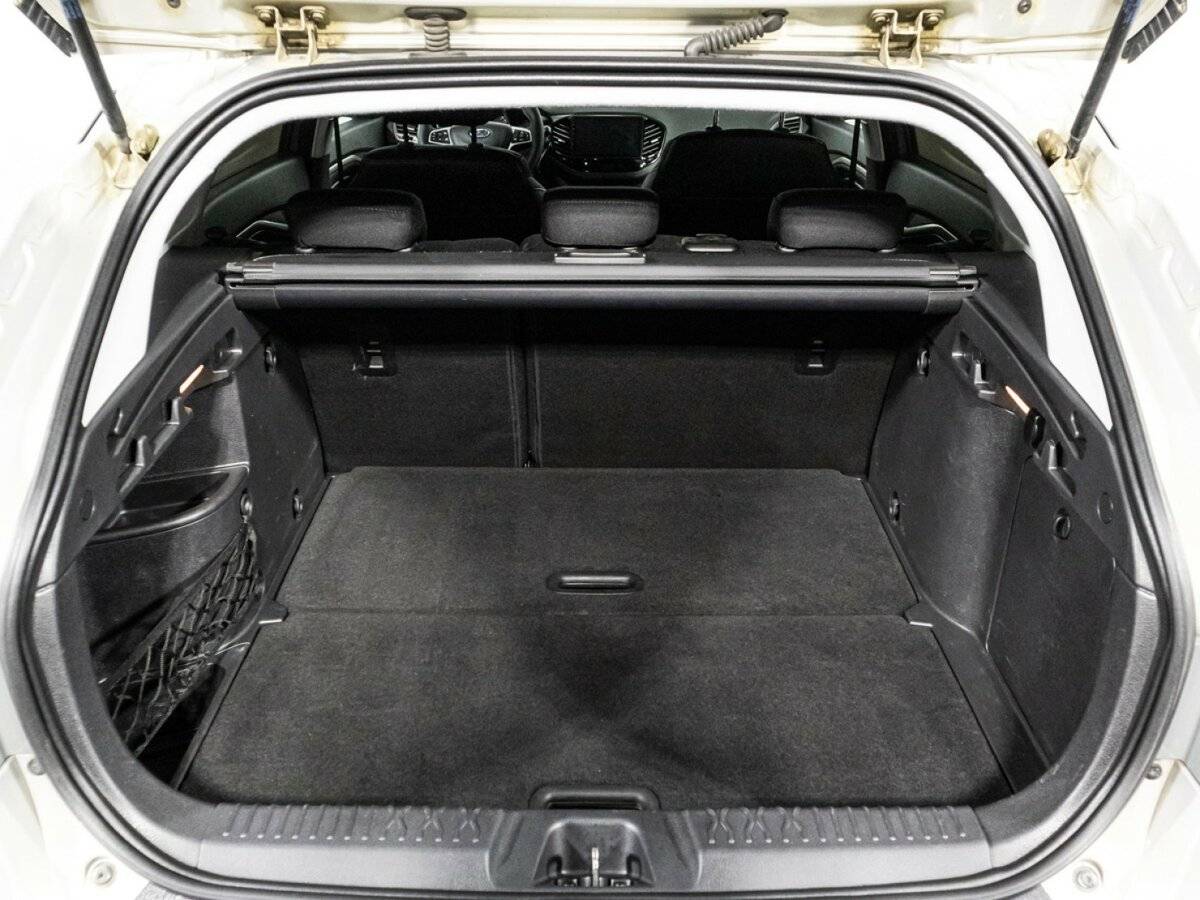 Lada (ВАЗ) Vesta 2019 года с пробегом. Фото: #14