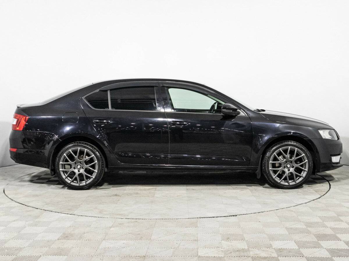 Б/У Шкода Октавия 2016 года. Фото: #3