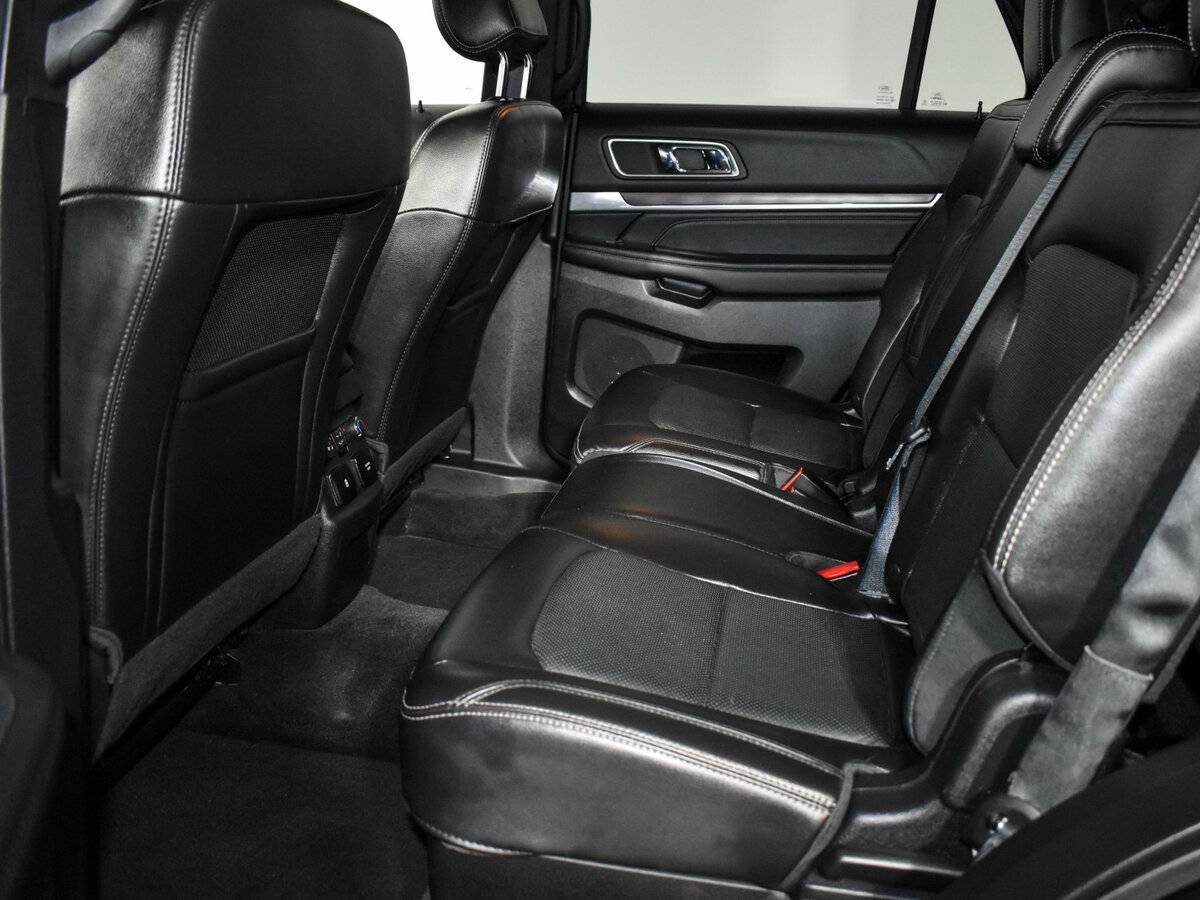 Ford Explorer 2016 года с пробегом. Фото: #11