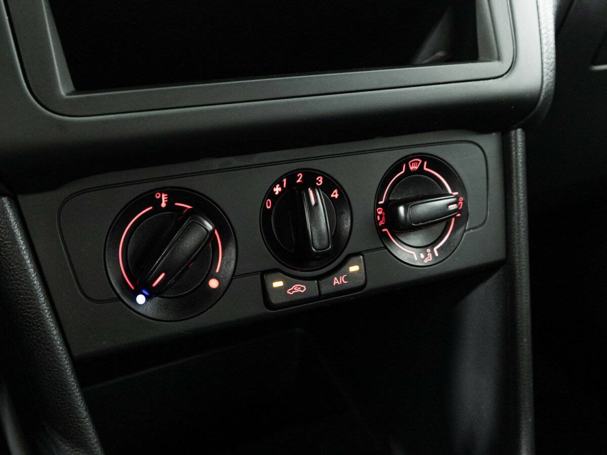 Б/У Фольксваген Поло 2019 года. Фото: #15