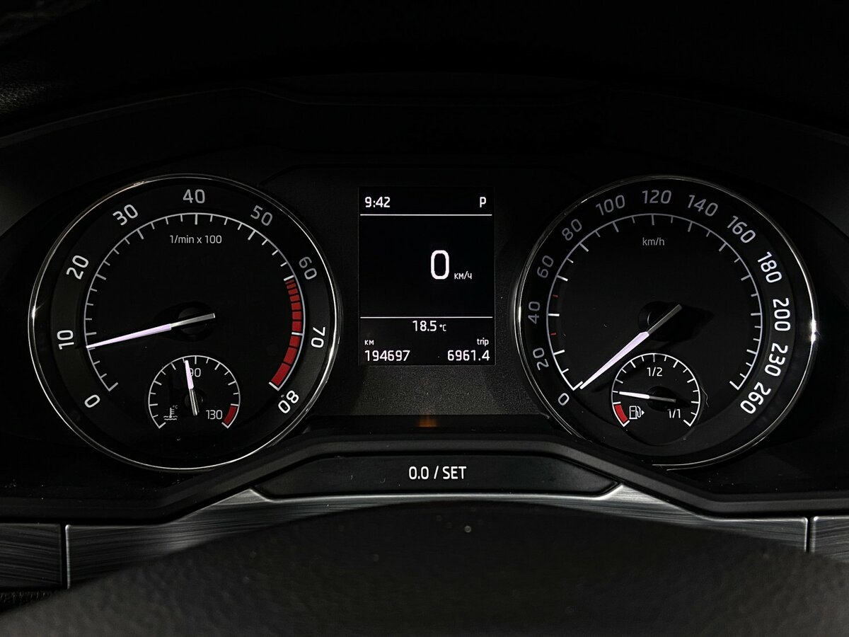 Б/У Шкода Суперб 2020 года. Фото: #9