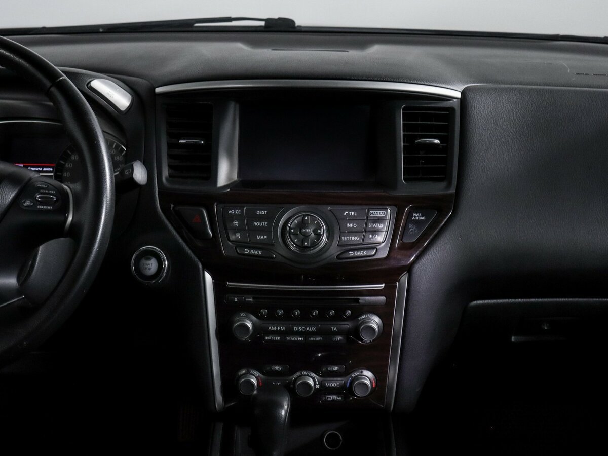 Б/У Ниссан Патфайндер 2015 года. Фото: #11