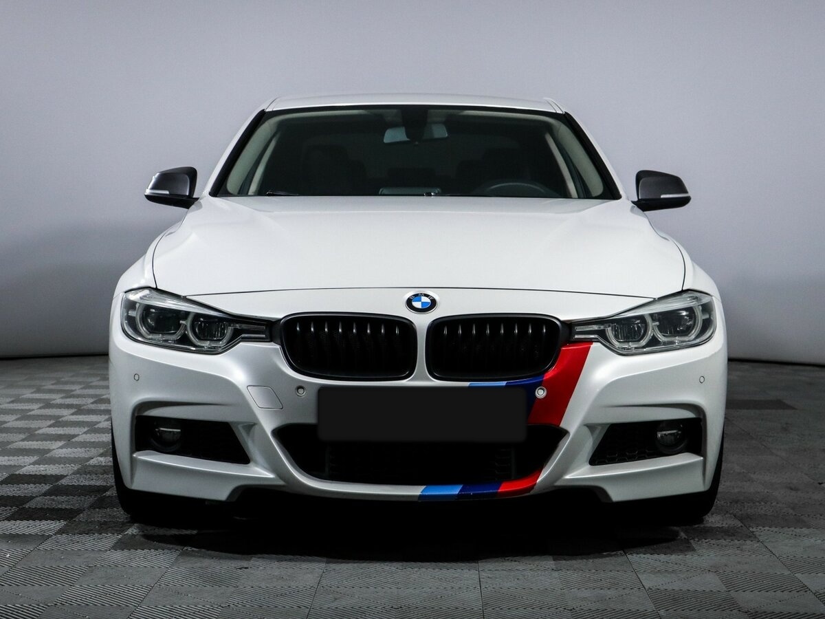 BMW 3 серии 2016 года с пробегом. Фото: #1