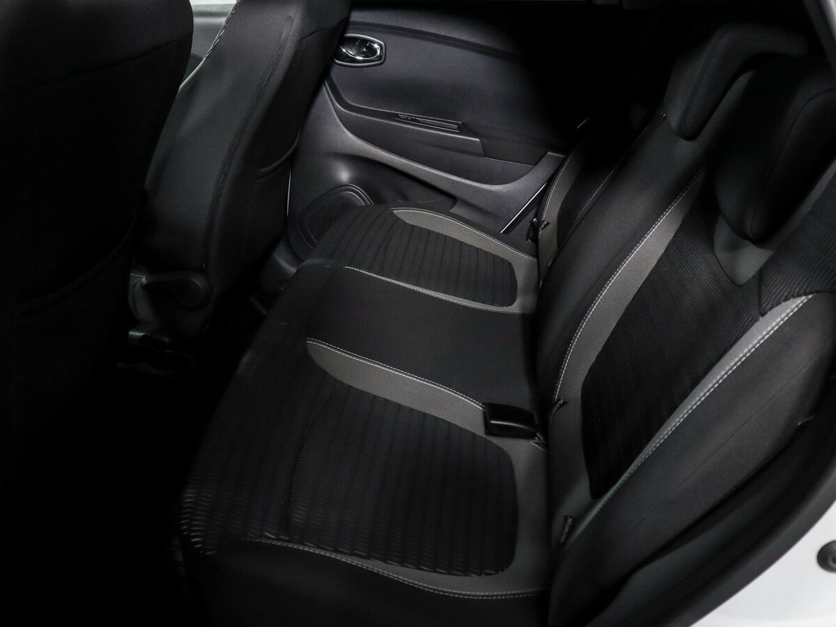 Б/У Рено Каптюр 2018 года. Фото: #7