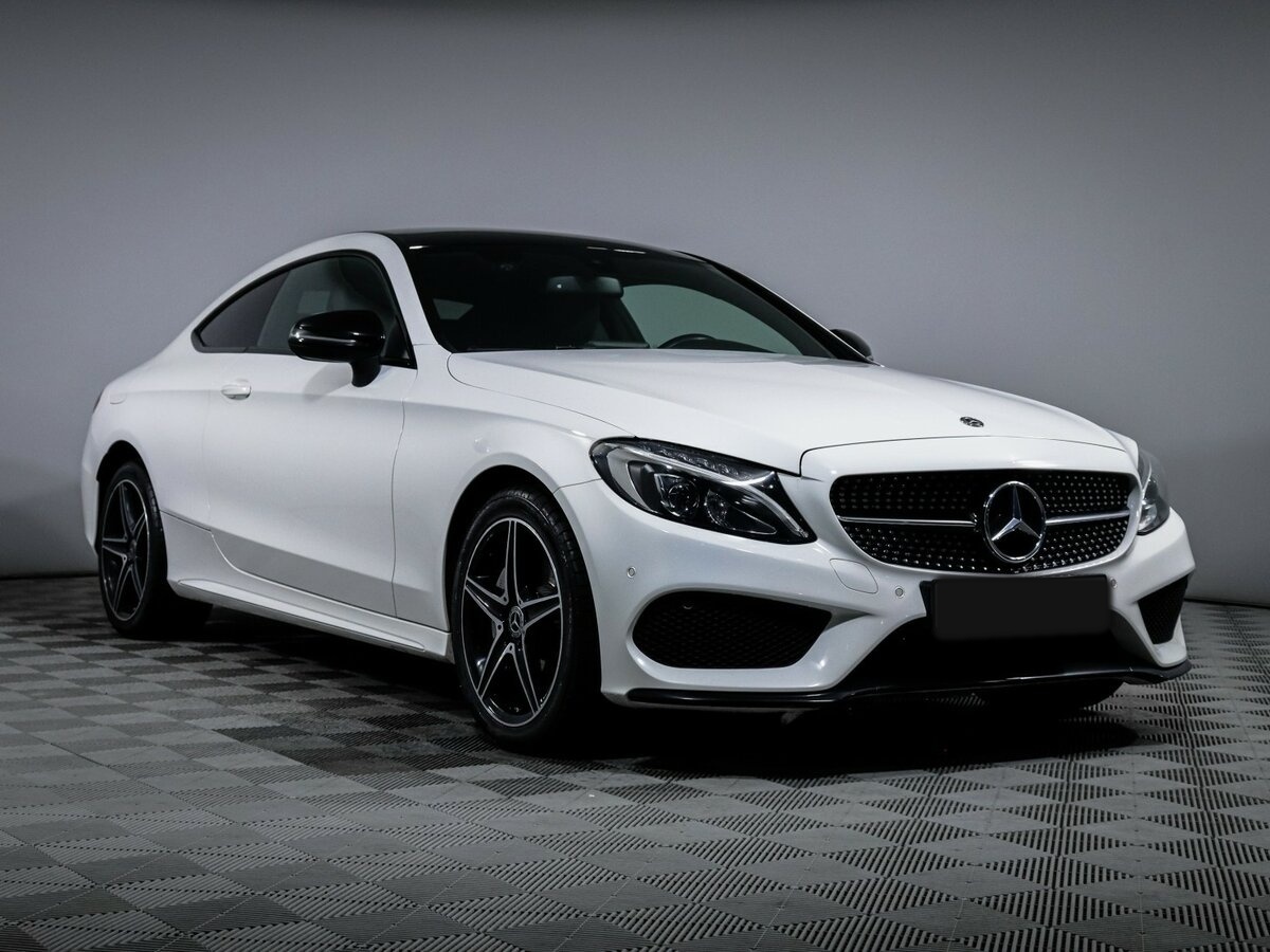 Mercedes-Benz C-Класс 2018 года с пробегом. Фото: #2