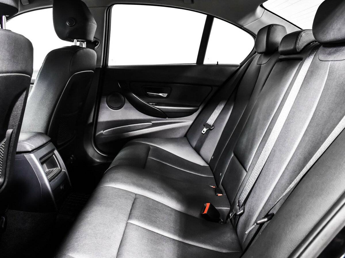 BMW 3 серии 2013 года с пробегом. Фото: #9