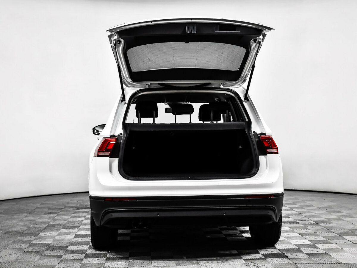 Б/У Фольксваген Тигуан 2020 года. Фото: #12