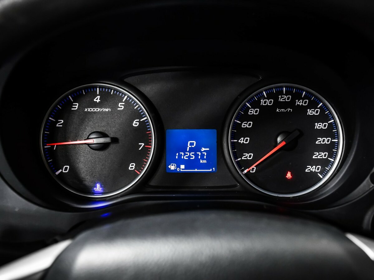 Б/У Митсубиши Оутлэндер 2014 года. Фото: #7