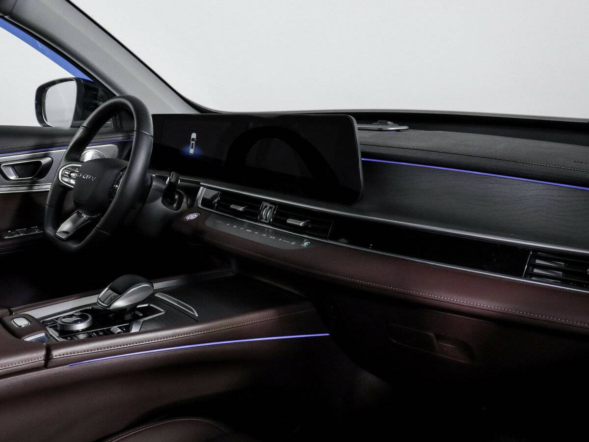 Chery Tiggo 8 Pro Max 2023 года с пробегом. Фото: #8