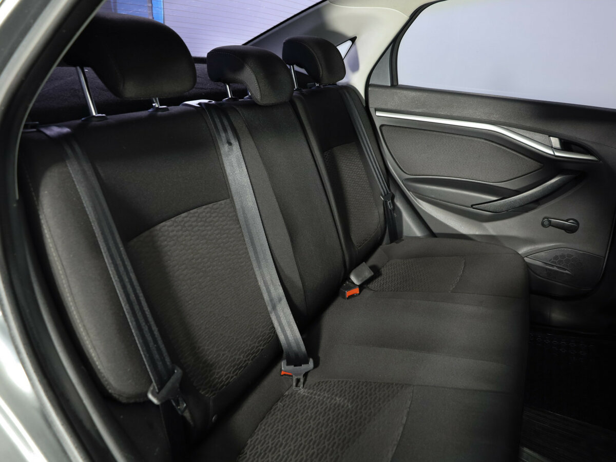 Lada (ВАЗ) Vesta 2017 года с пробегом. Фото: #9