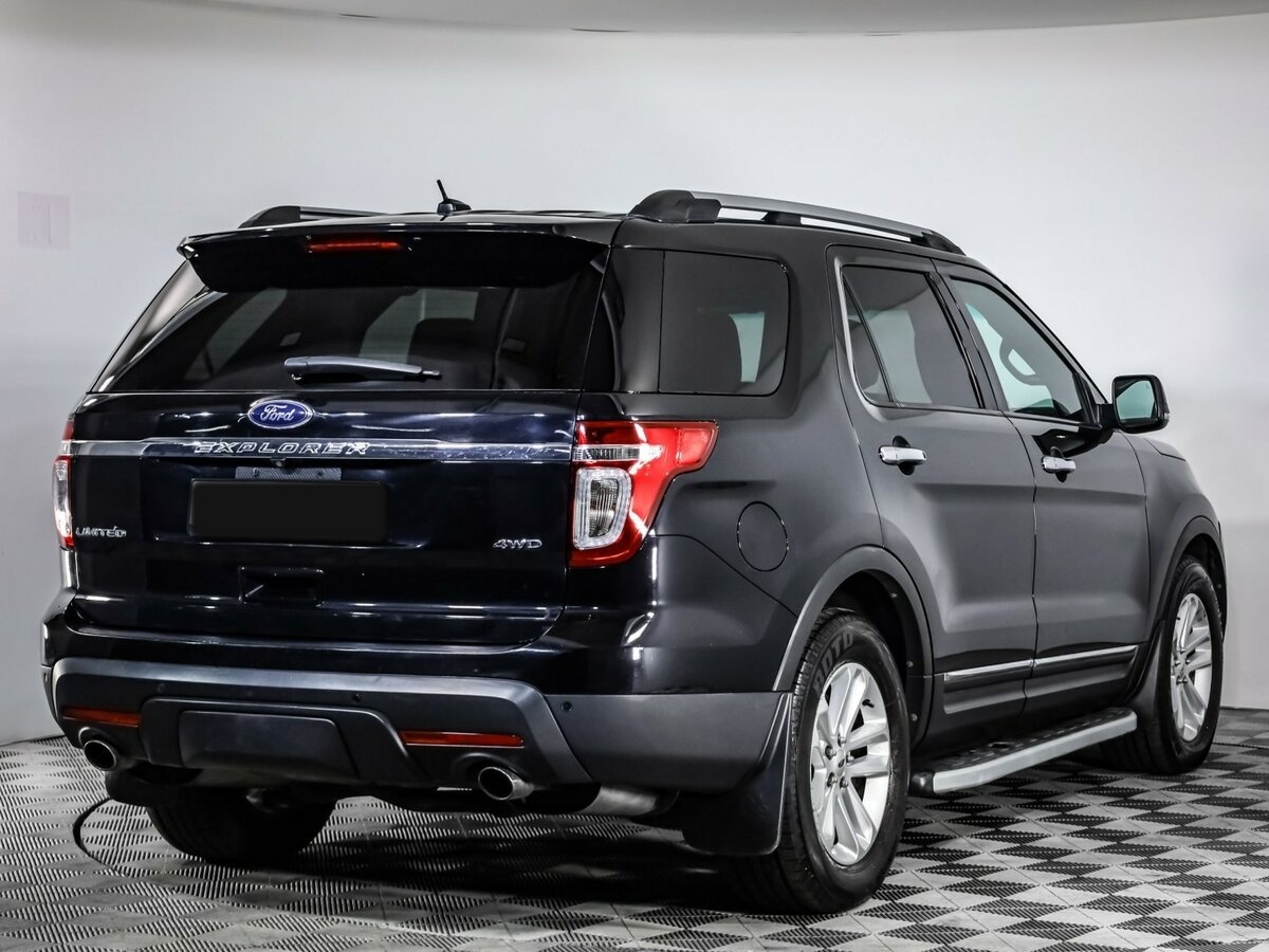 Ford Explorer 2013 года с пробегом. Фото: #4