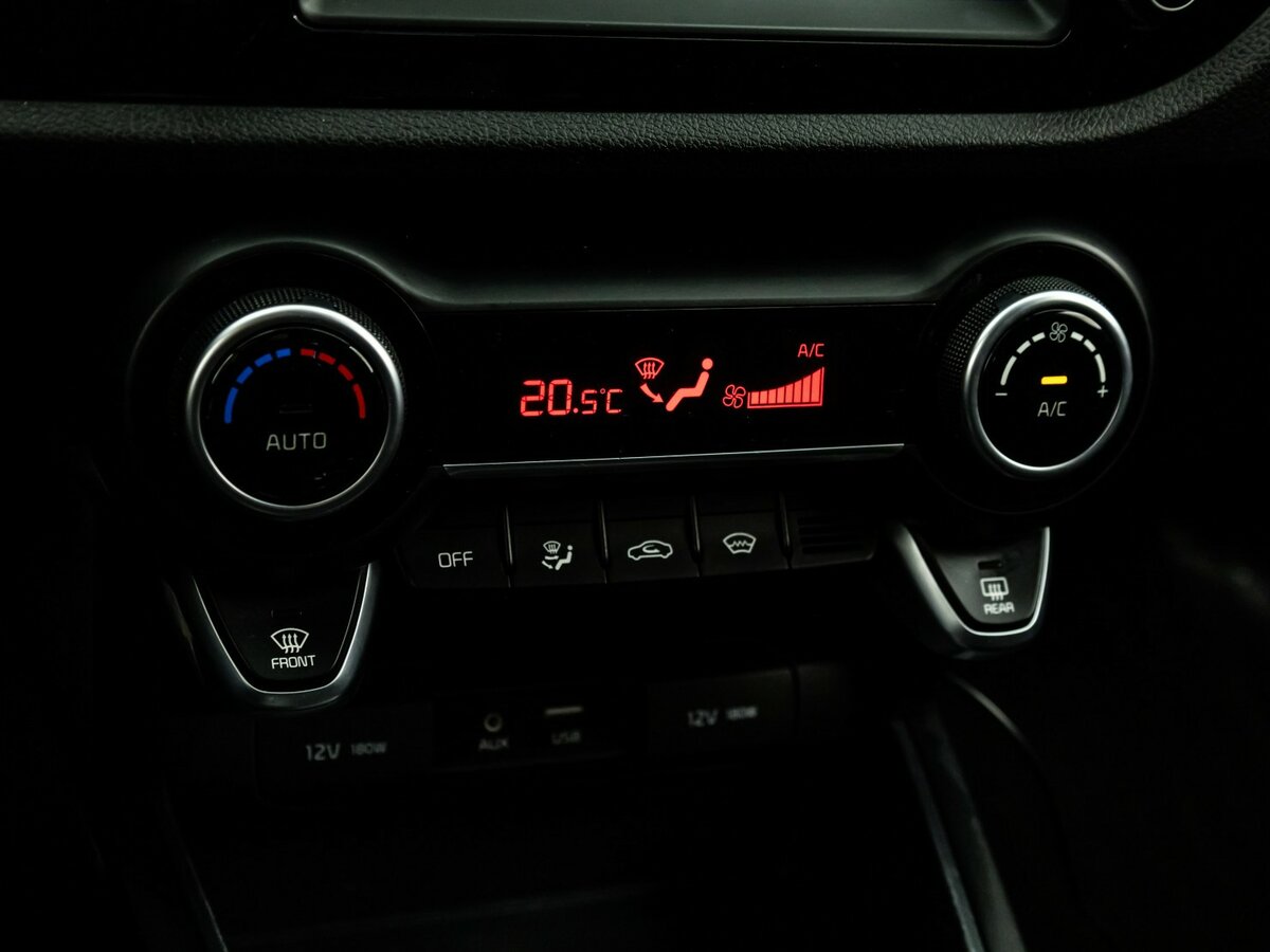 Б/У Киа Рио 2019 года. Фото: #10