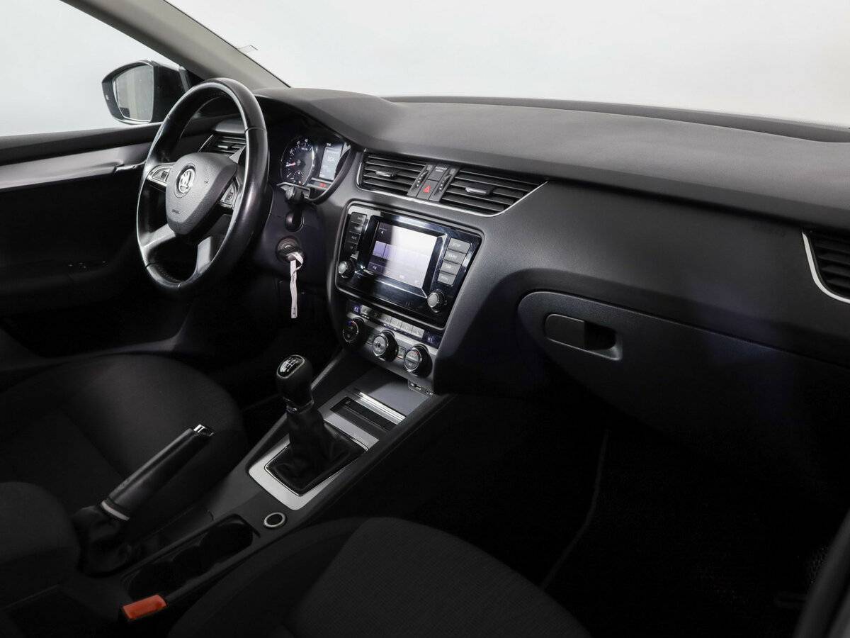 Skoda Octavia 2013 года с пробегом. Фото: #10