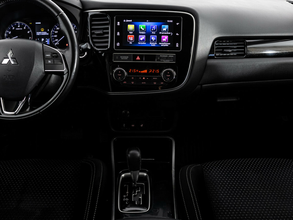 Б/У Митсубиши Оутлэндер 2019 года. Фото: #8