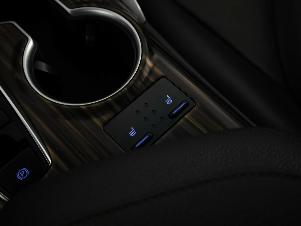 Toyota Camry 2021 года с пробегом. Фото: #13