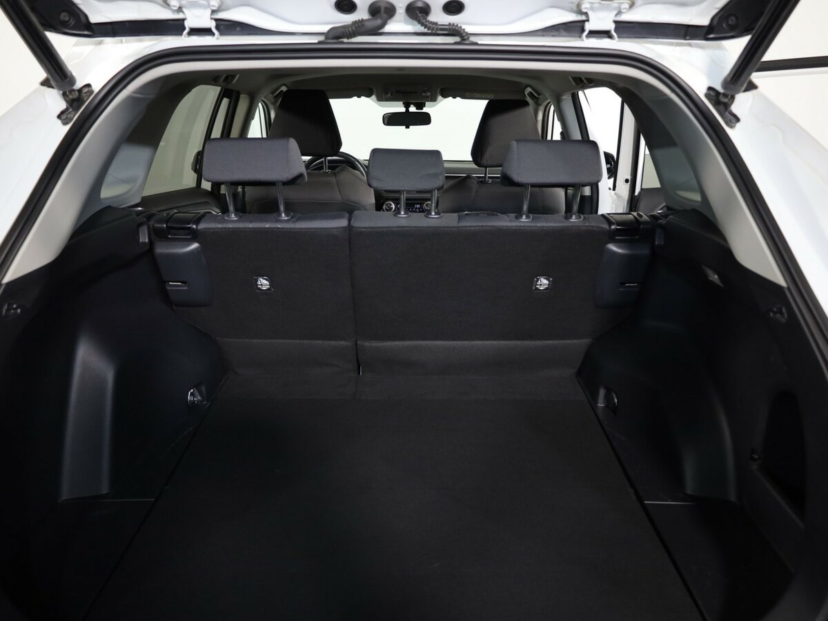 Toyota RAV4 2019 года с пробегом. Фото: #16