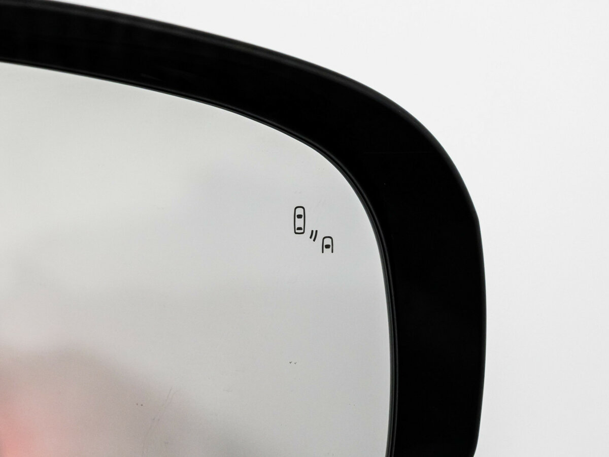 Б/У Митсубиши Оутлэндер 2018 года. Фото: #23