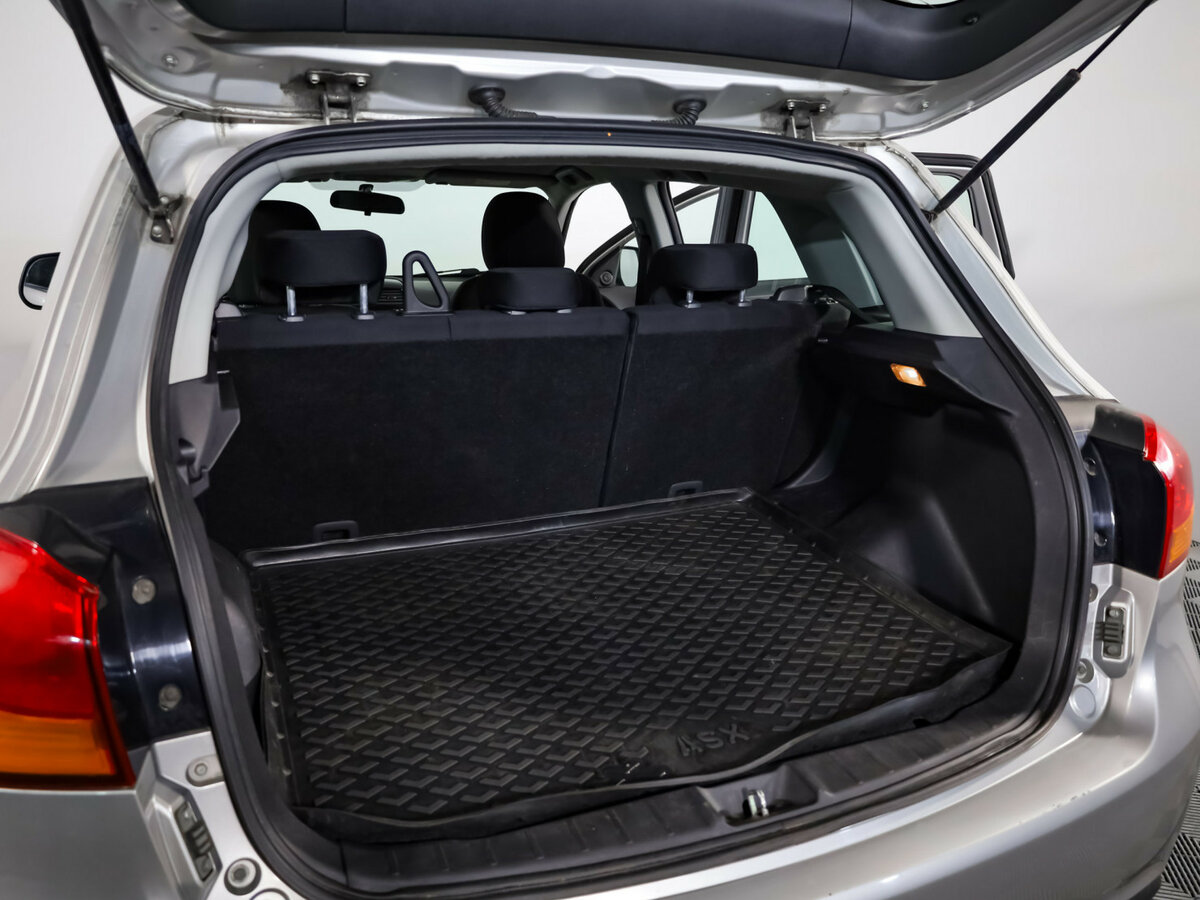 Б/У Митсубиши АС-Икс 2013 года. Фото: #23