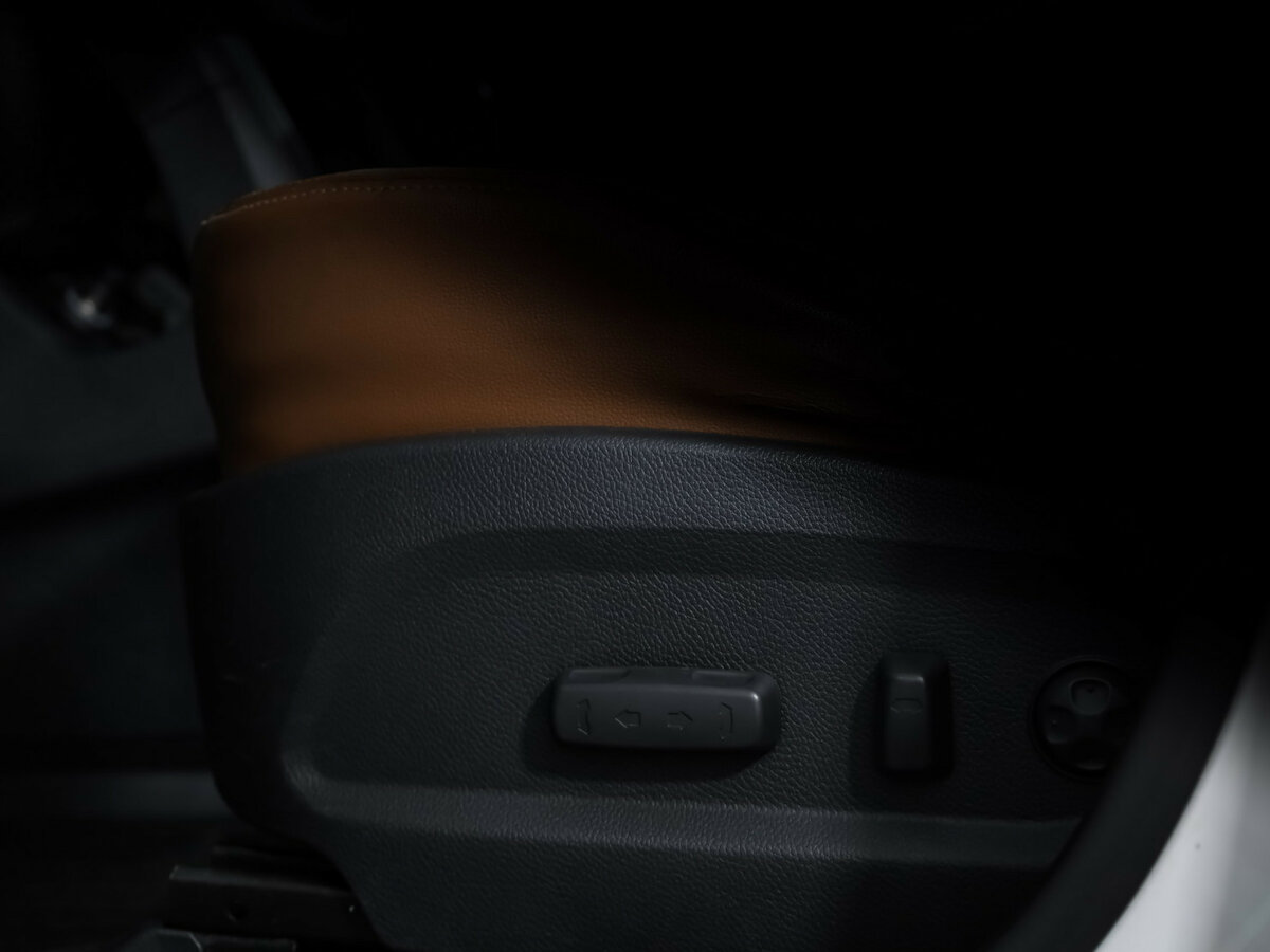 Hyundai Santa Fe 2012 года с пробегом. Фото: #15