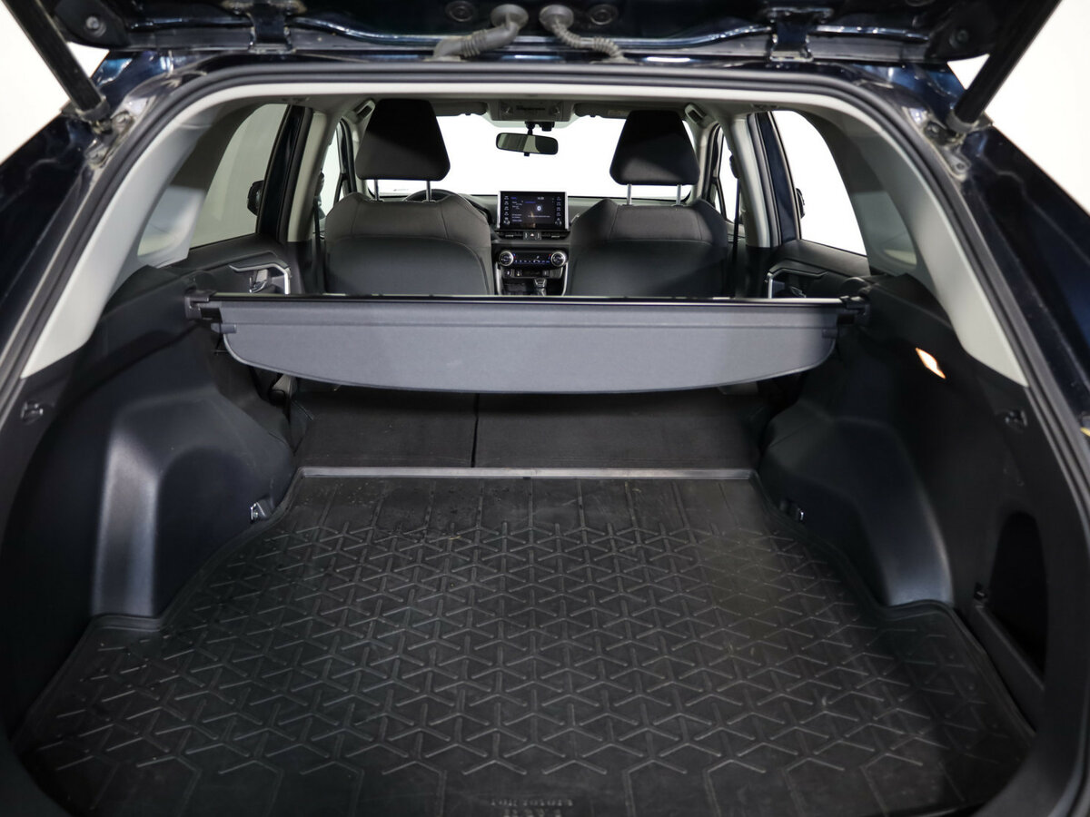 Toyota RAV4 2019 года с пробегом. Фото: #16