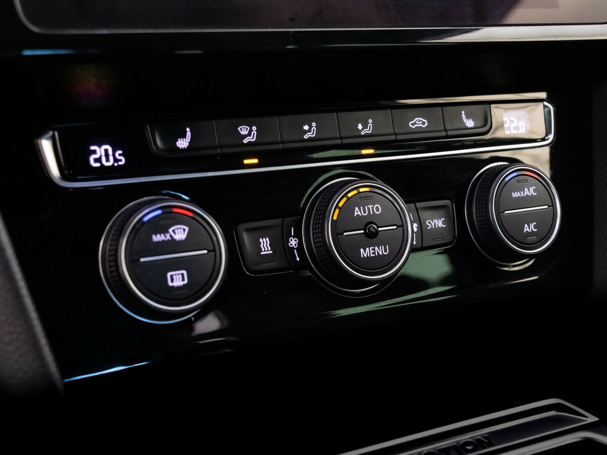 Б/У Фольксваген Пассат 2018 года. Фото: #17