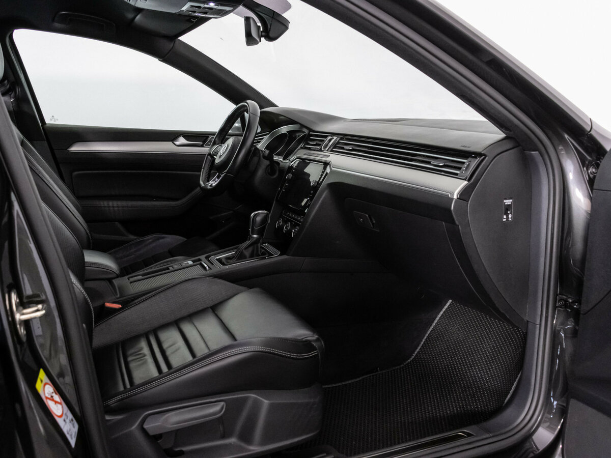 Б/У Фольксваген Пассат 2018 года. Фото: #24