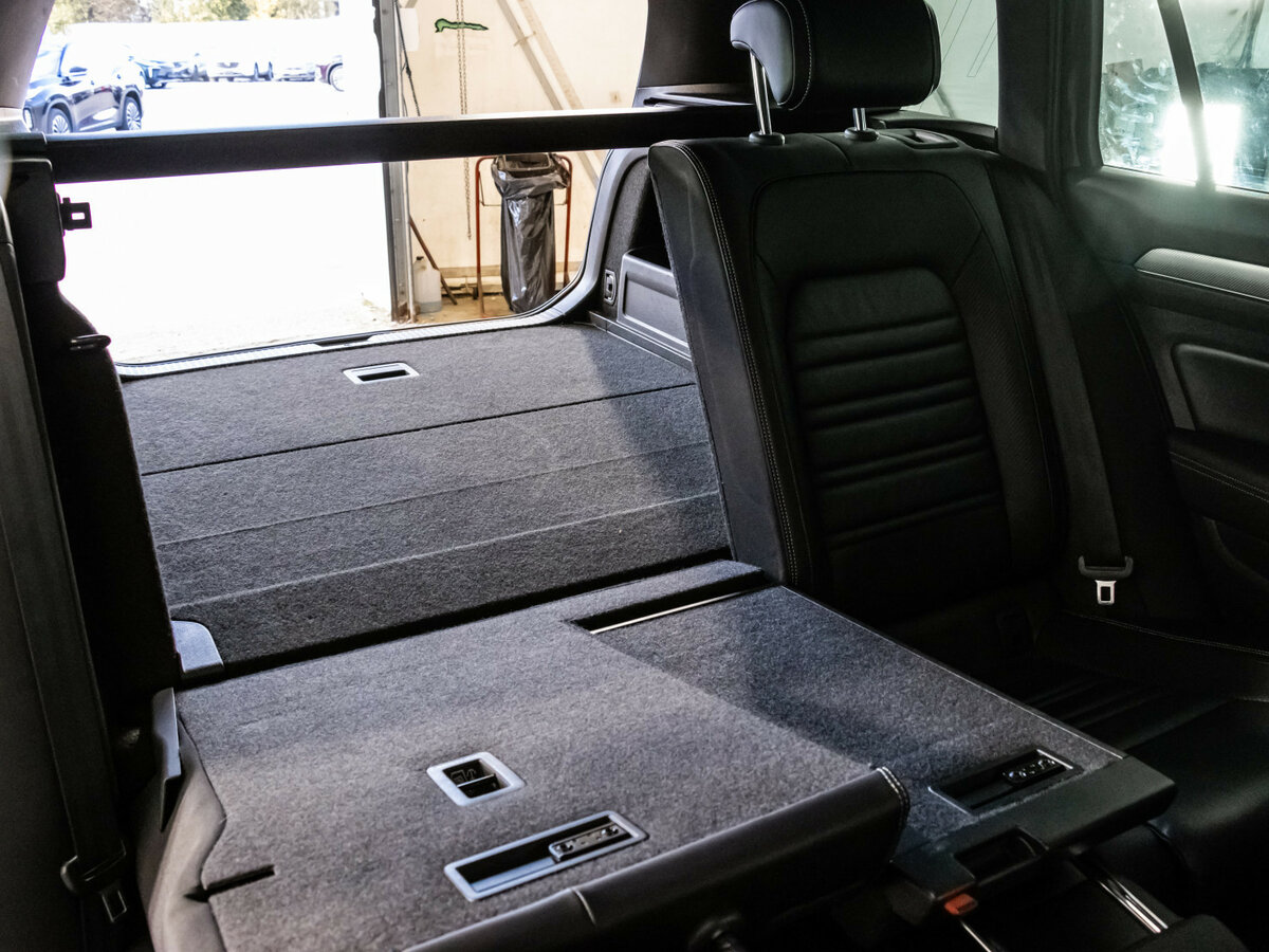 Б/У Фольксваген Пассат 2018 года. Фото: #27