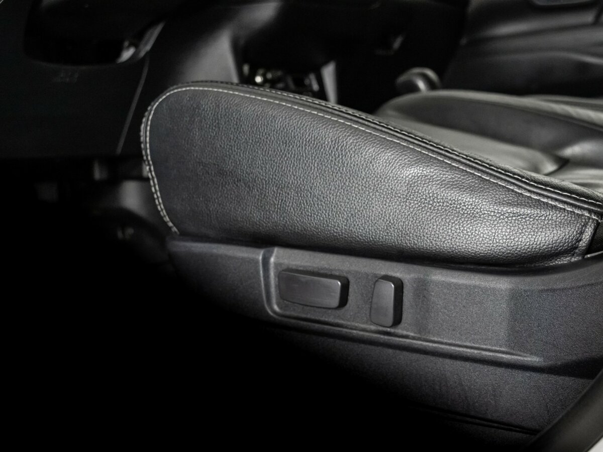 Б/У Митсубиши Оутлэндер 2017 года. Фото: #21