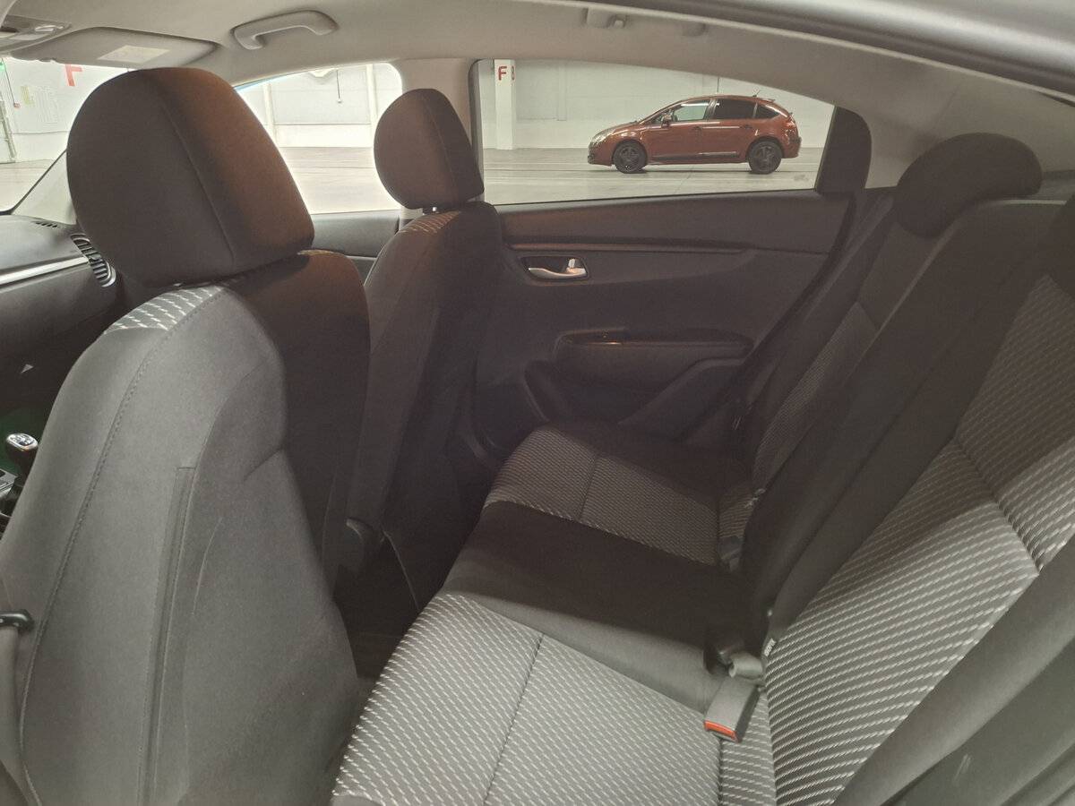 Kia Rio 2017 года с пробегом. Фото: #11