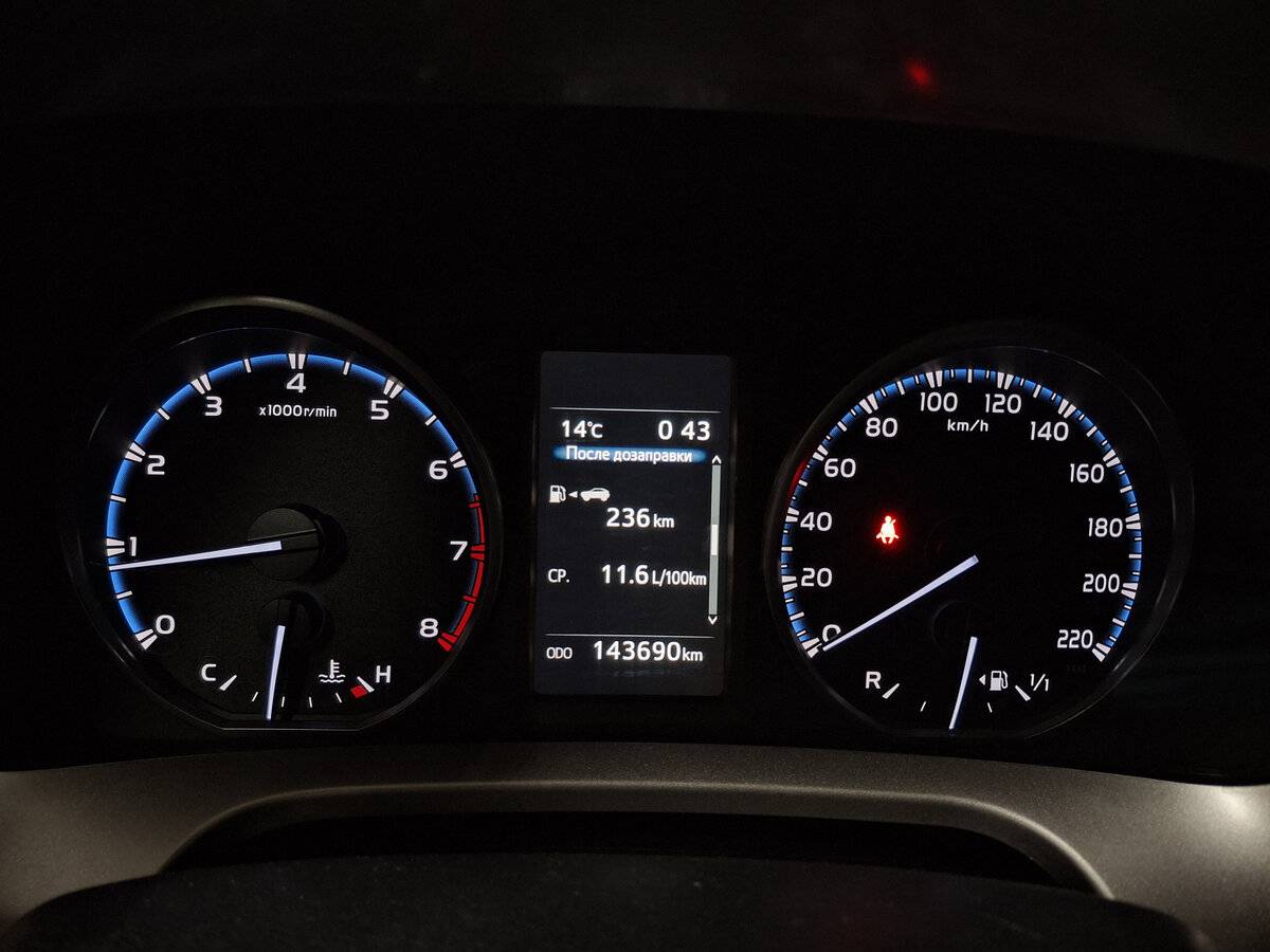 Toyota RAV4 2015 года с пробегом. Фото: #11