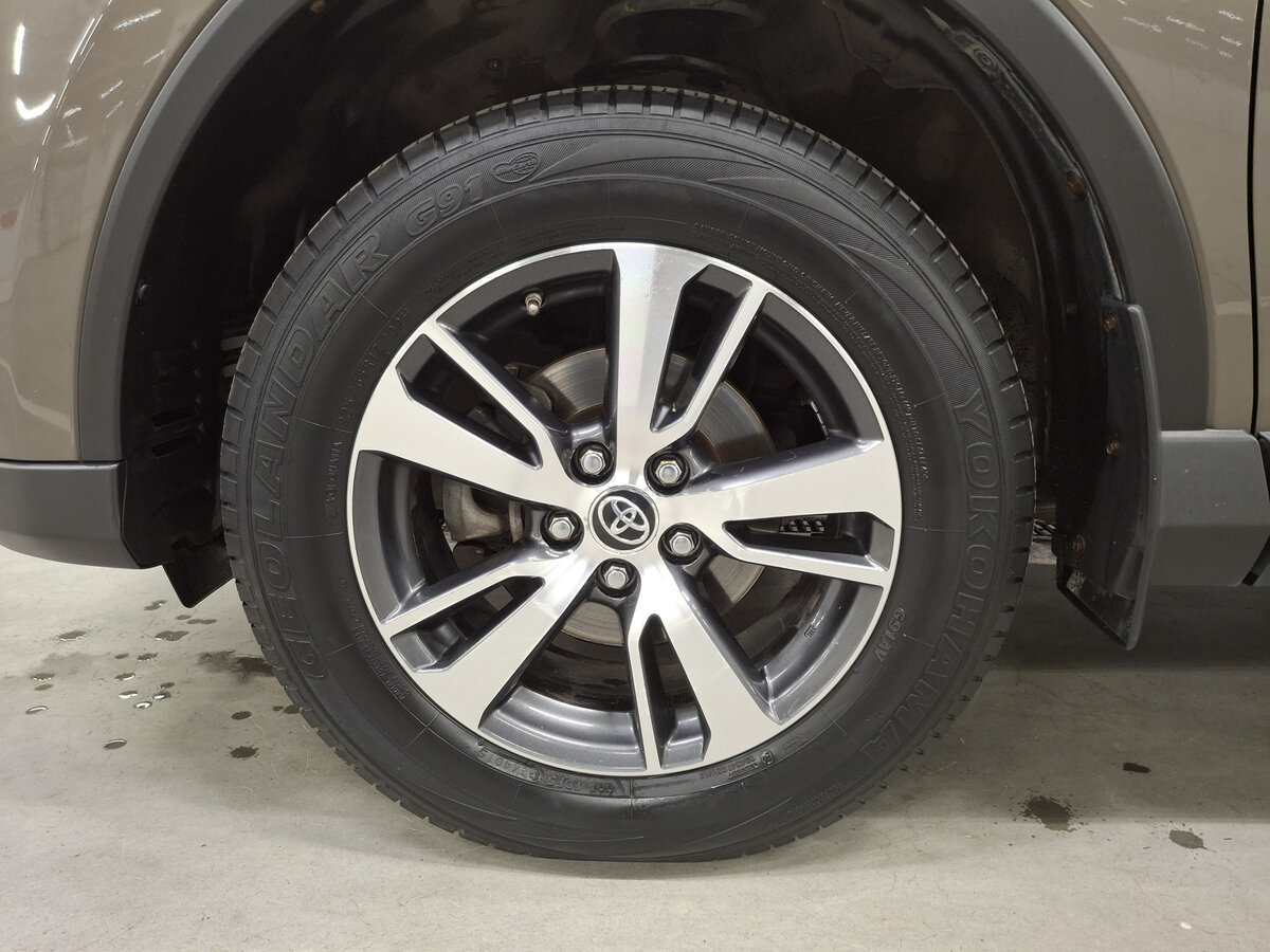 Toyota RAV4 2015 года с пробегом. Фото: #16