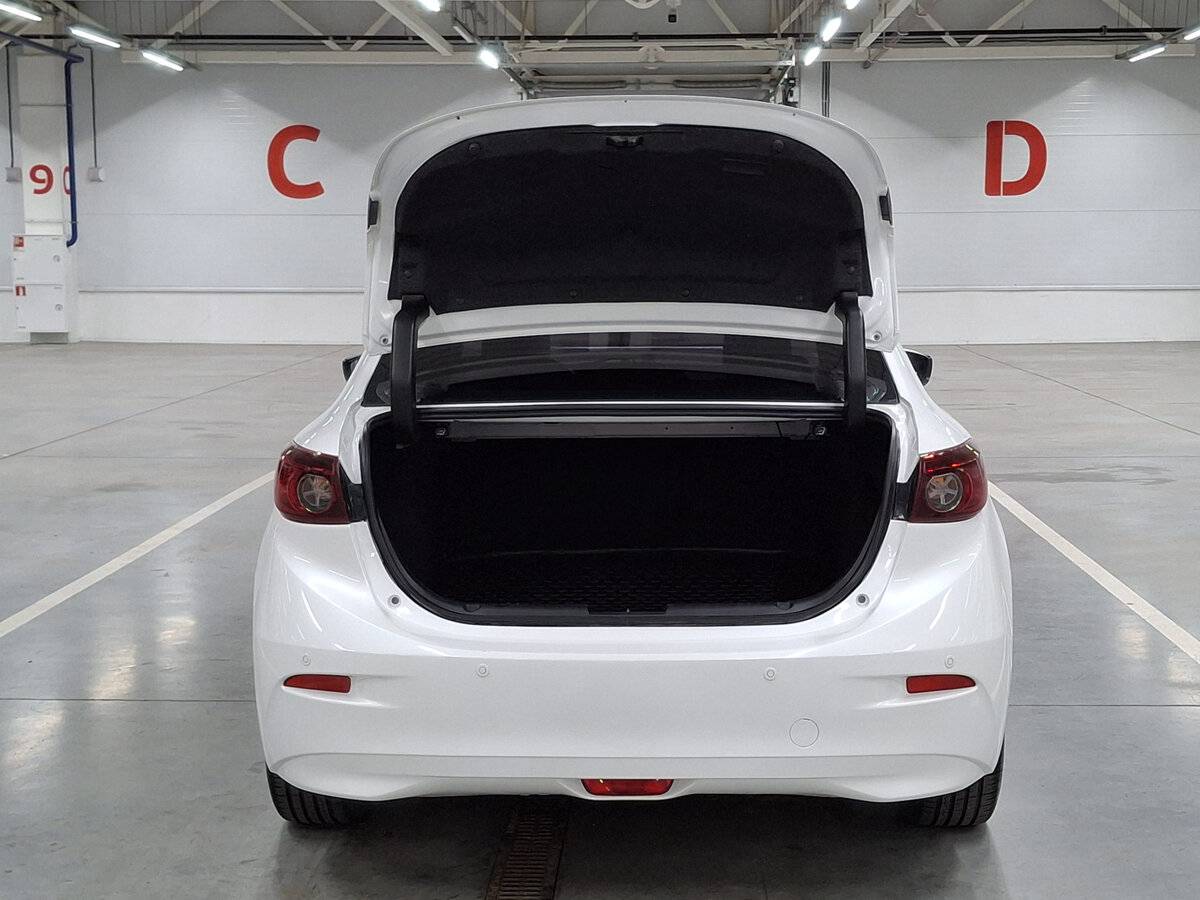 Mazda 3 2018 года с пробегом. Фото: #9