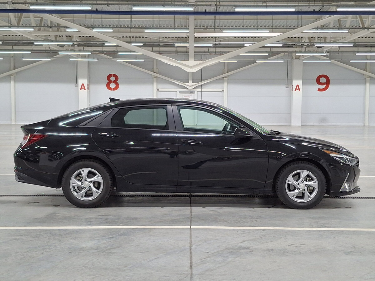 Hyundai Elantra 2020 года с пробегом. Фото: #3