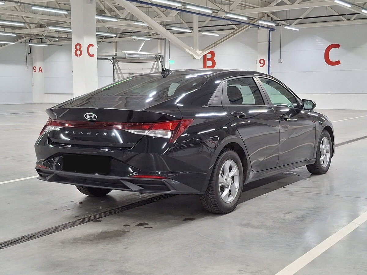 Hyundai Elantra 2020 года с пробегом. Фото: #4