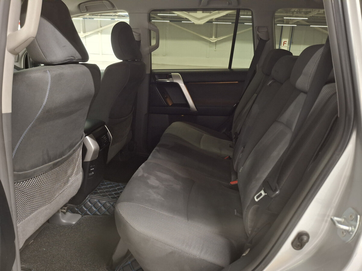 Toyota Land Cruiser Prado 2012 года с пробегом. Фото: #11