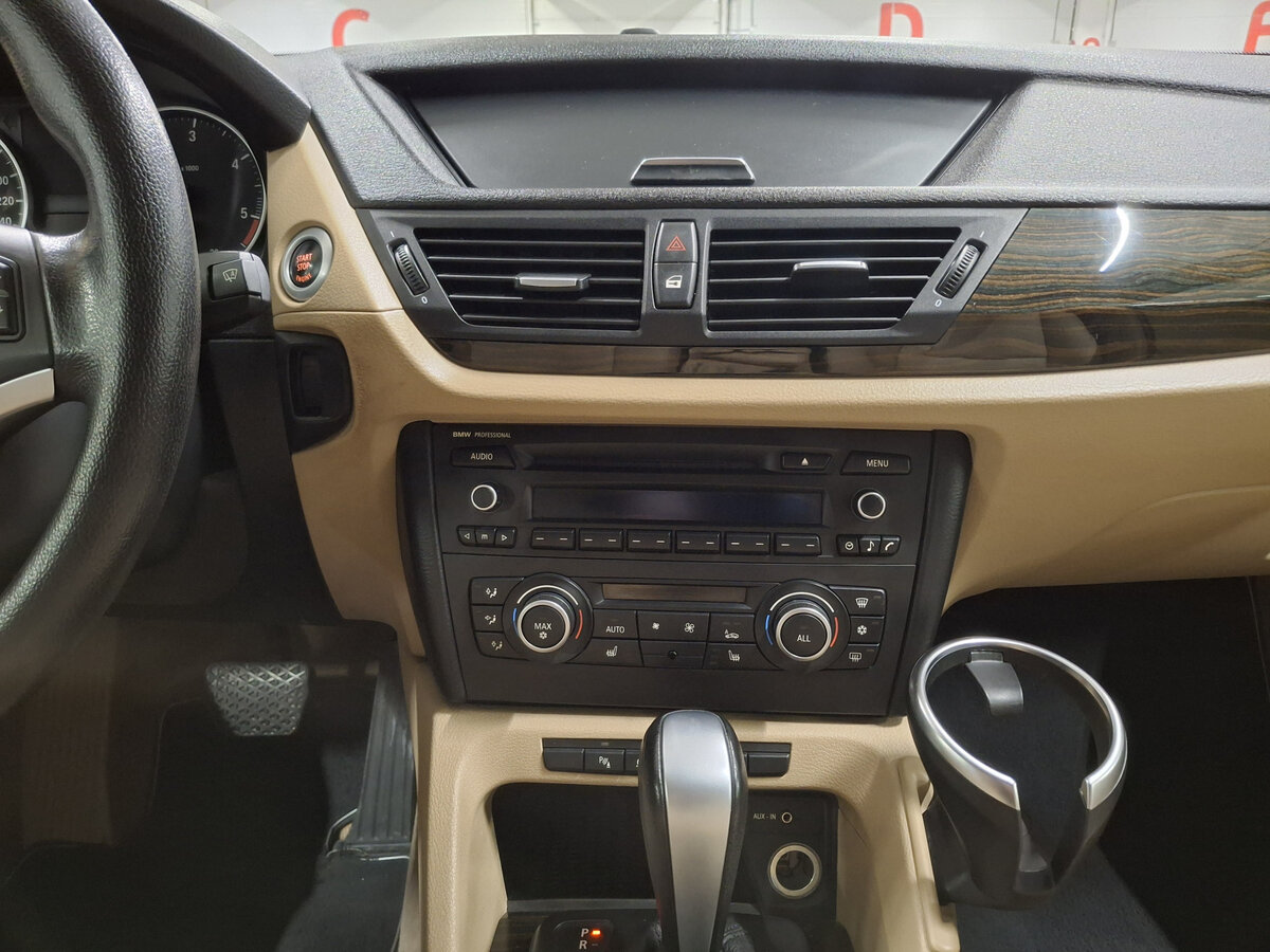 BMW X1 2012 года с пробегом. Фото: #14