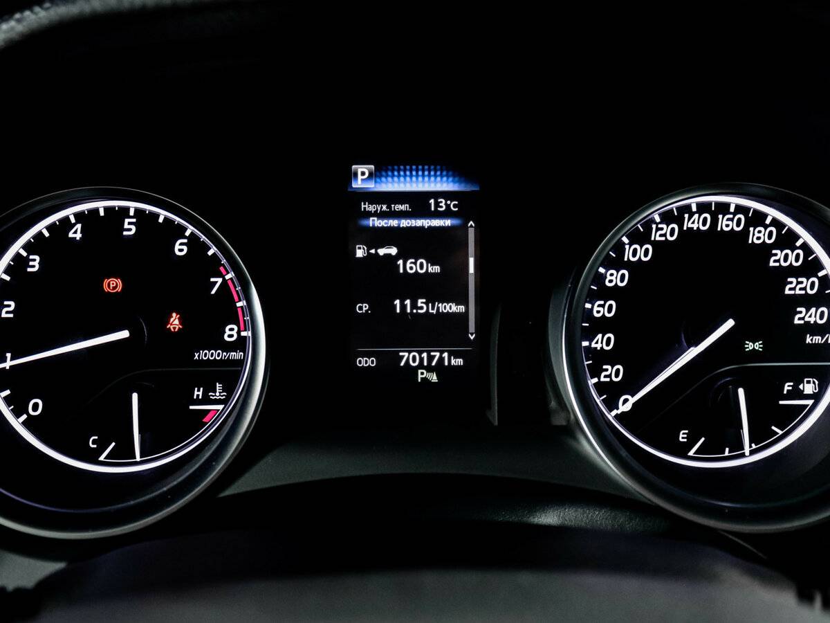 Toyota Camry 2019 года с пробегом. Фото: #10