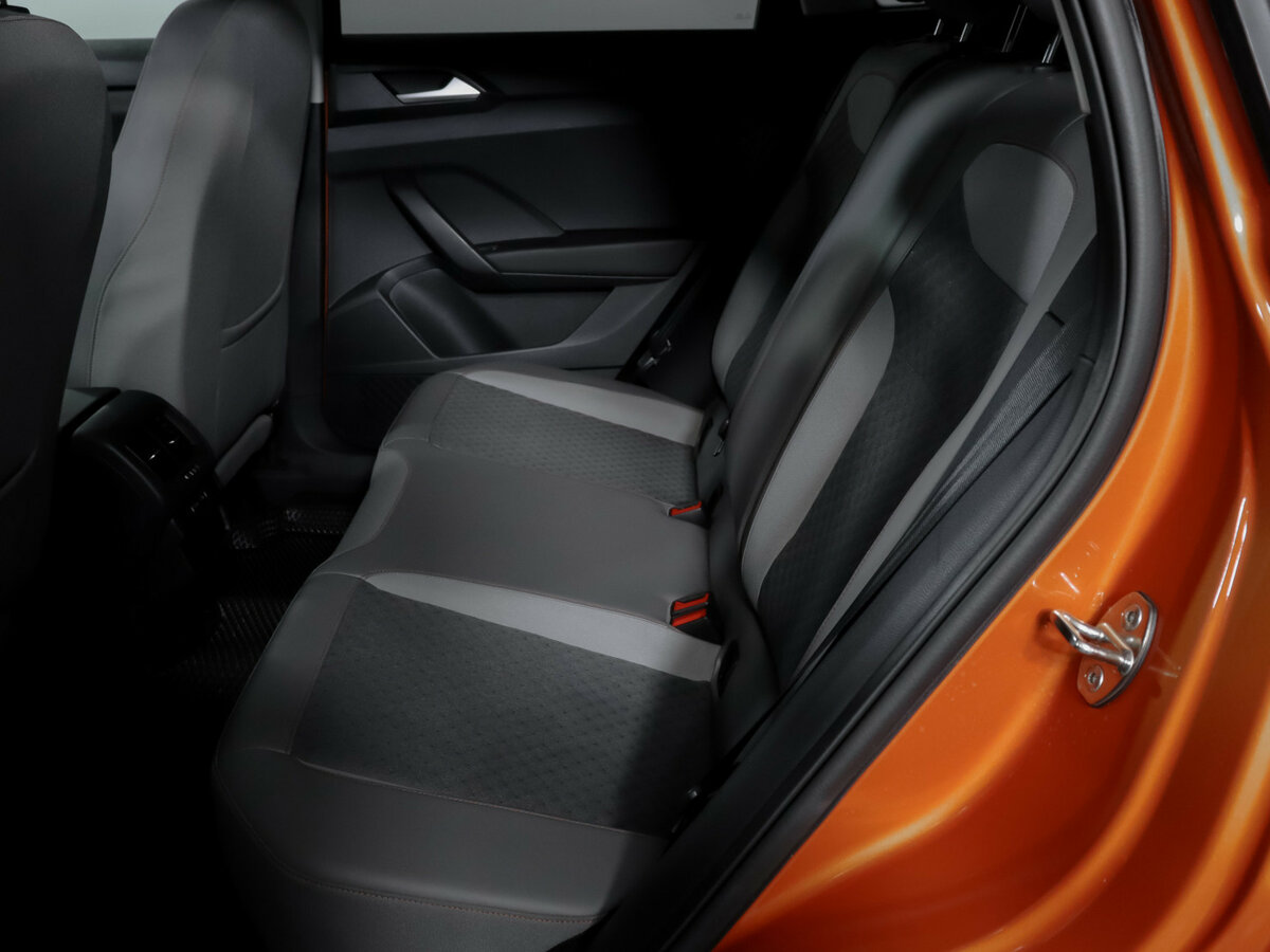 Volkswagen Taos 2021 года с пробегом. Фото: #7