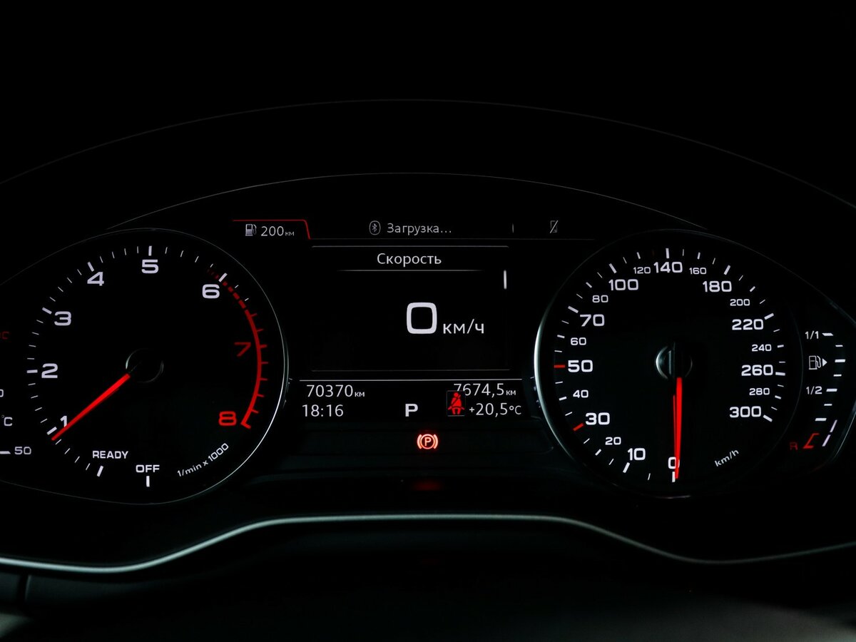 Audi A4 2019 года с пробегом. Фото: #8